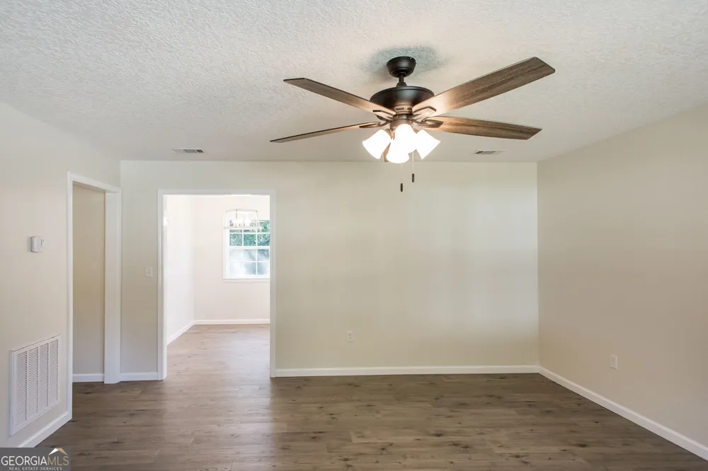 121 Union ST Waycross, GA 31501