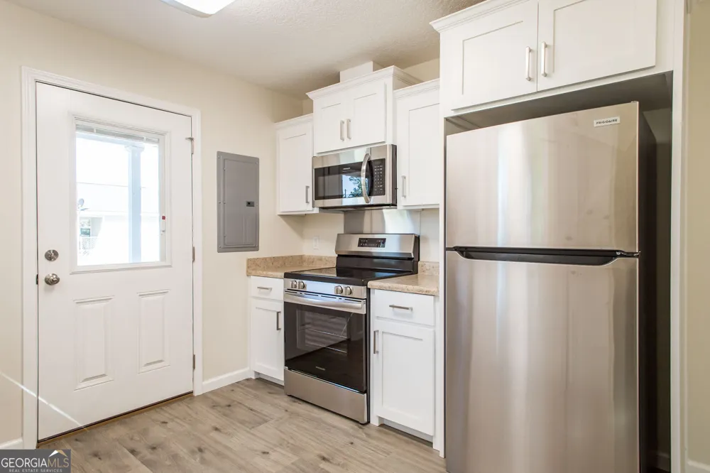121 Union ST Waycross, GA 31501