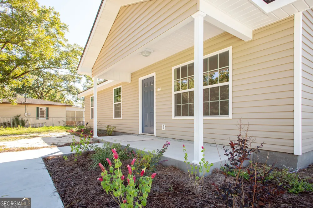 121 Union ST Waycross, GA 31501