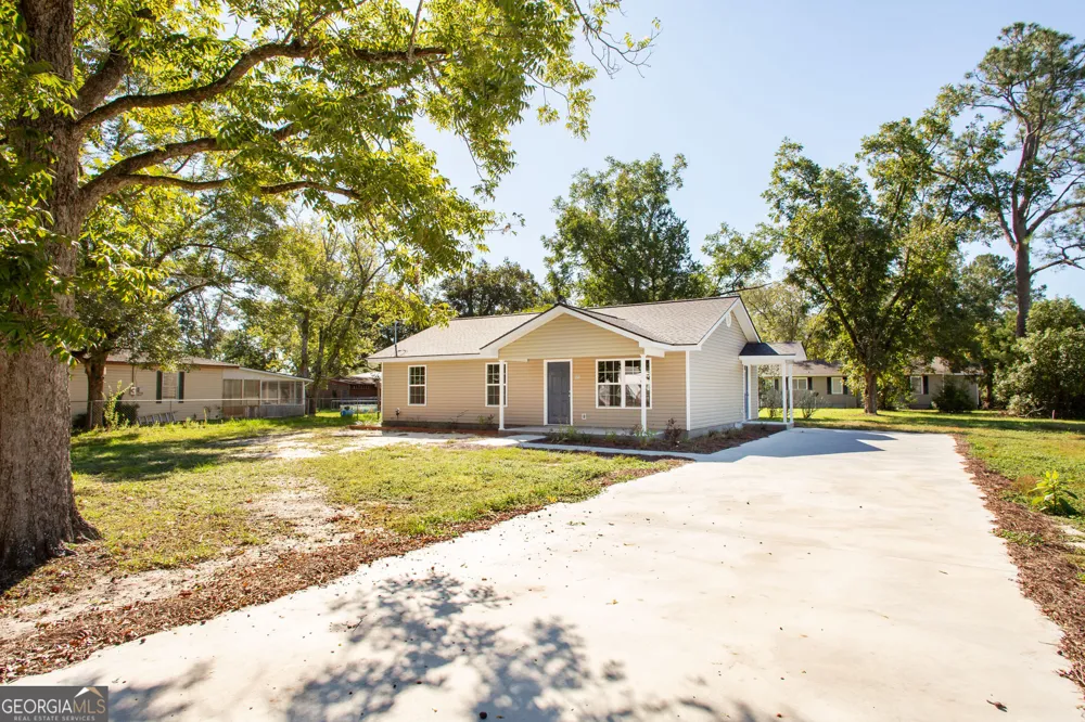 121 Union ST Waycross, GA 31501