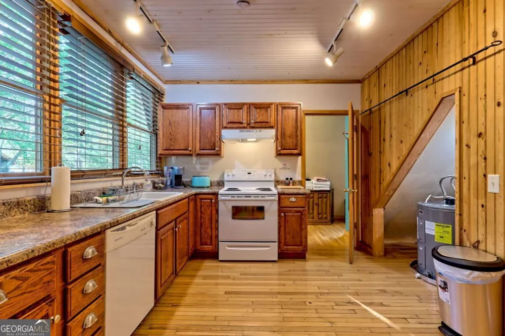 3147 Old Hwy 64W Warne, NC 28909