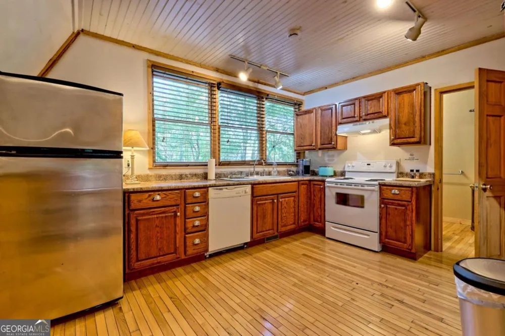 3147 Old Hwy 64W Warne, NC 28909
