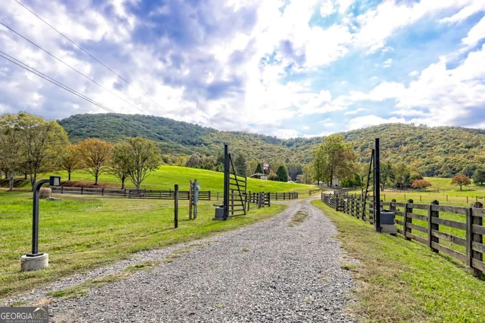 3147 Old Hwy 64W Warne, NC 28909