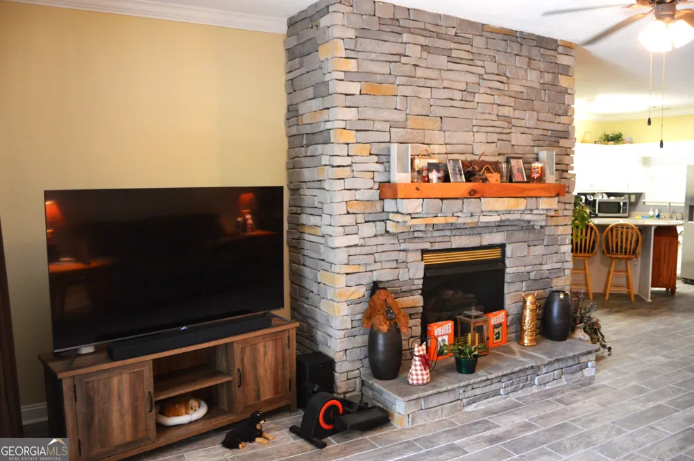 20 Gleneagle CT Clayton, GA 30525