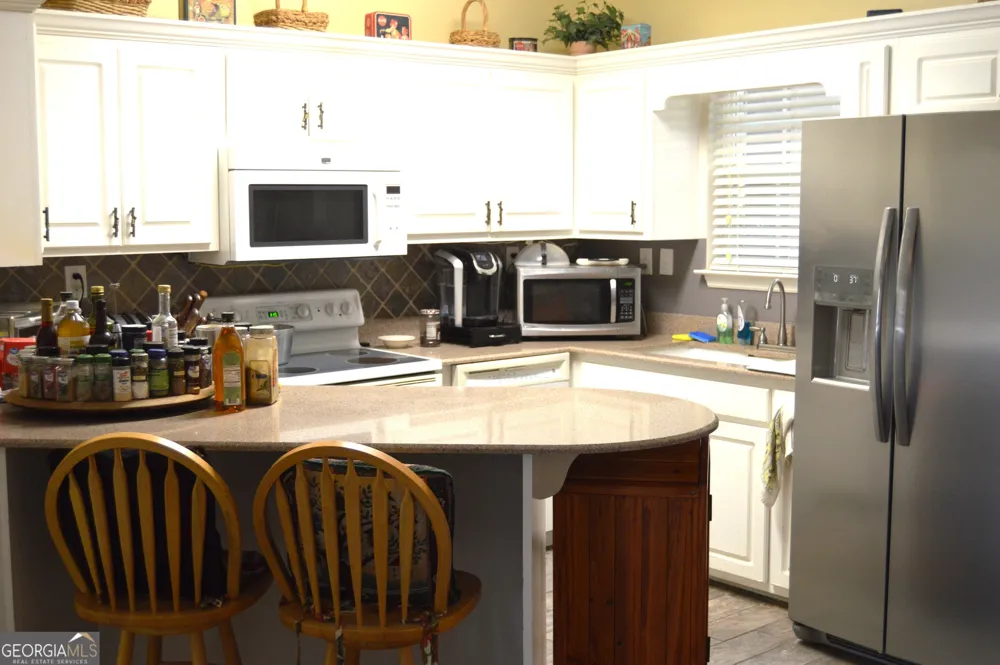 20 Gleneagle CT Clayton, GA 30525