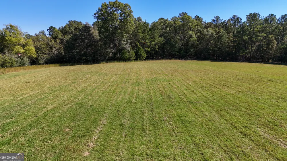 2724 Bells Ferry RD Elberton, GA 30635