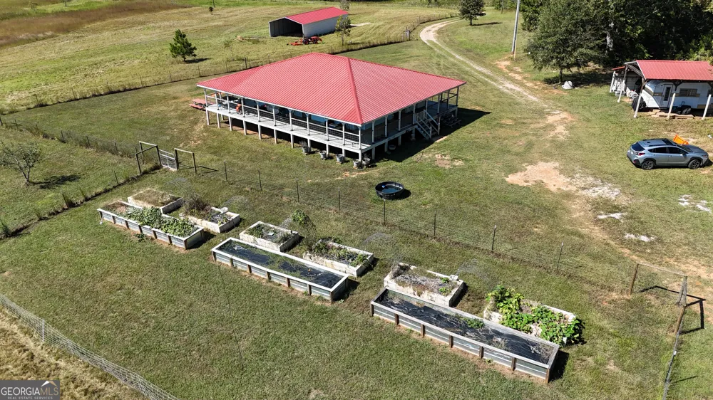 2724 Bells Ferry RD Elberton, GA 30635