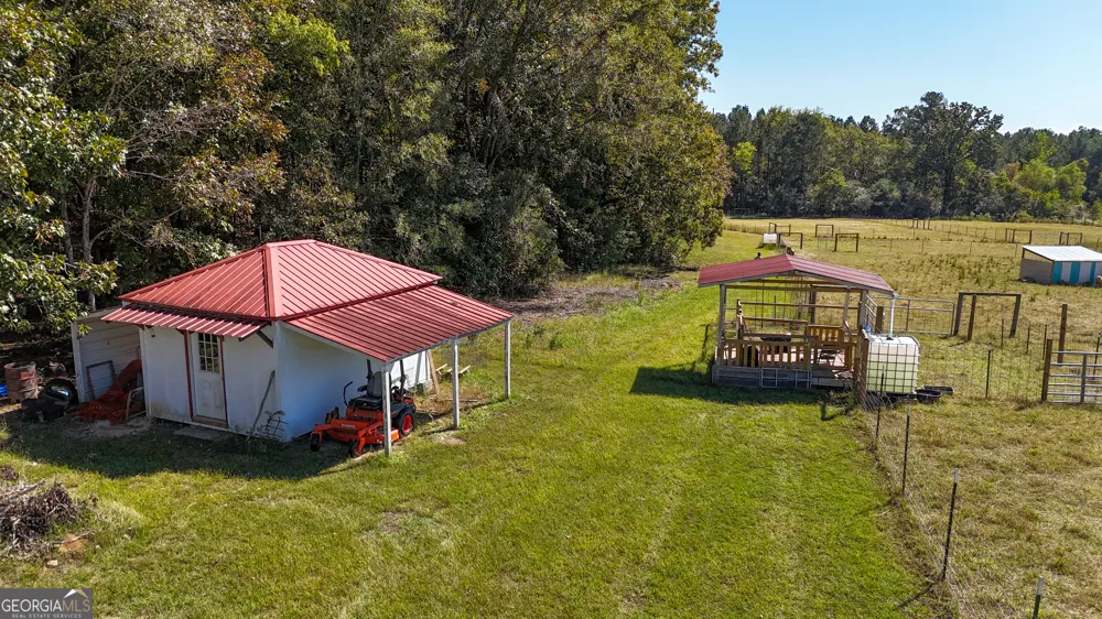 2724 Bells Ferry RD Elberton, GA 30635