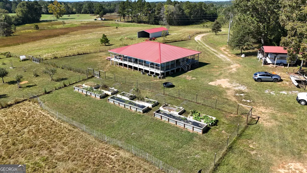 2724 Bells Ferry RD Elberton, GA 30635