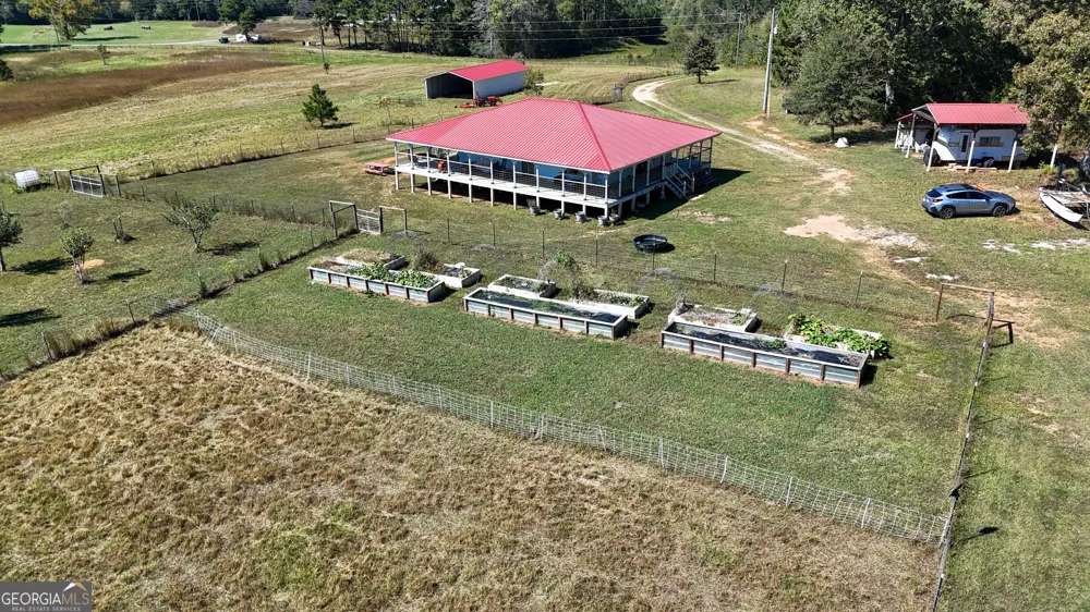 2724 Bells Ferry RD Elberton, GA 30635