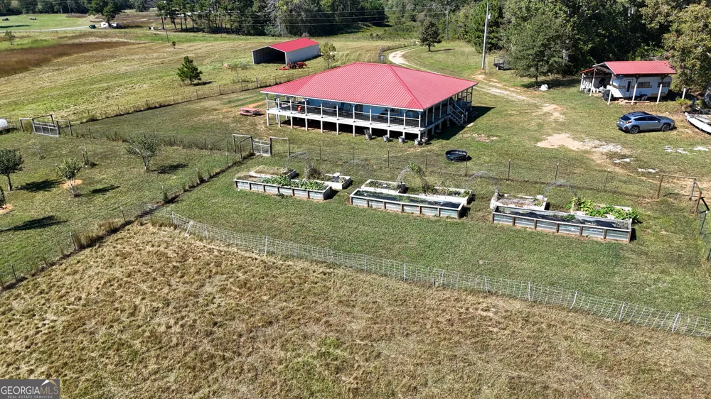 2724 Bells Ferry RD Elberton, GA 30635