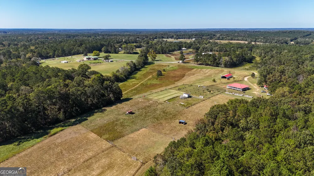 2724 Bells Ferry RD Elberton, GA 30635