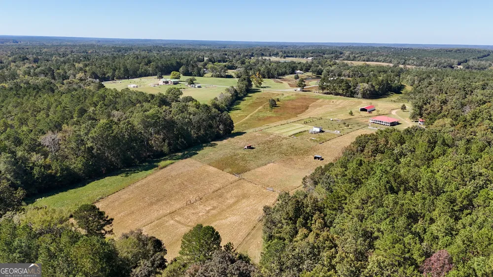 2724 Bells Ferry RD Elberton, GA 30635