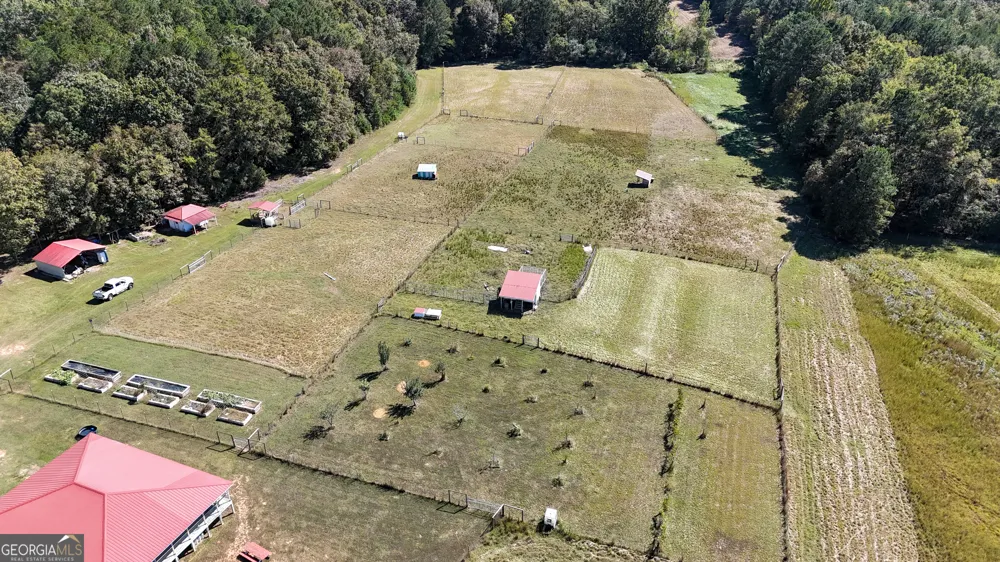 2724 Bells Ferry RD Elberton, GA 30635