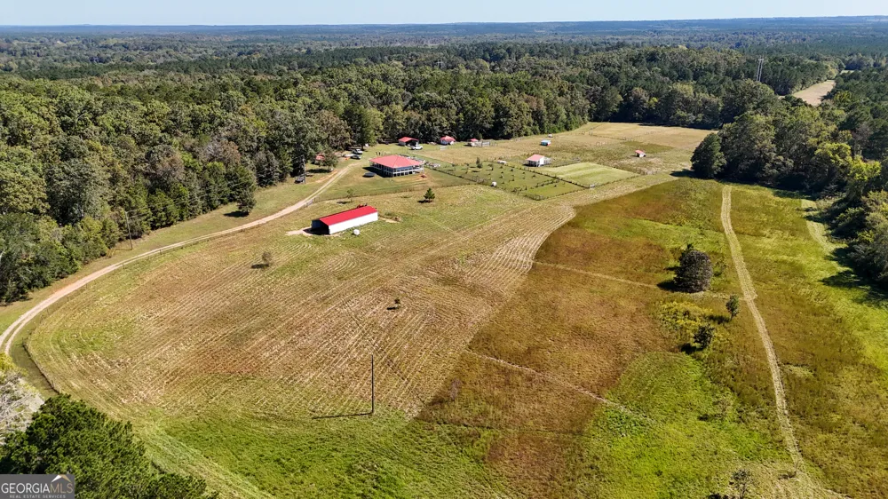 2724 Bells Ferry RD Elberton, GA 30635