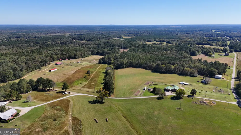 2724 Bells Ferry RD Elberton, GA 30635