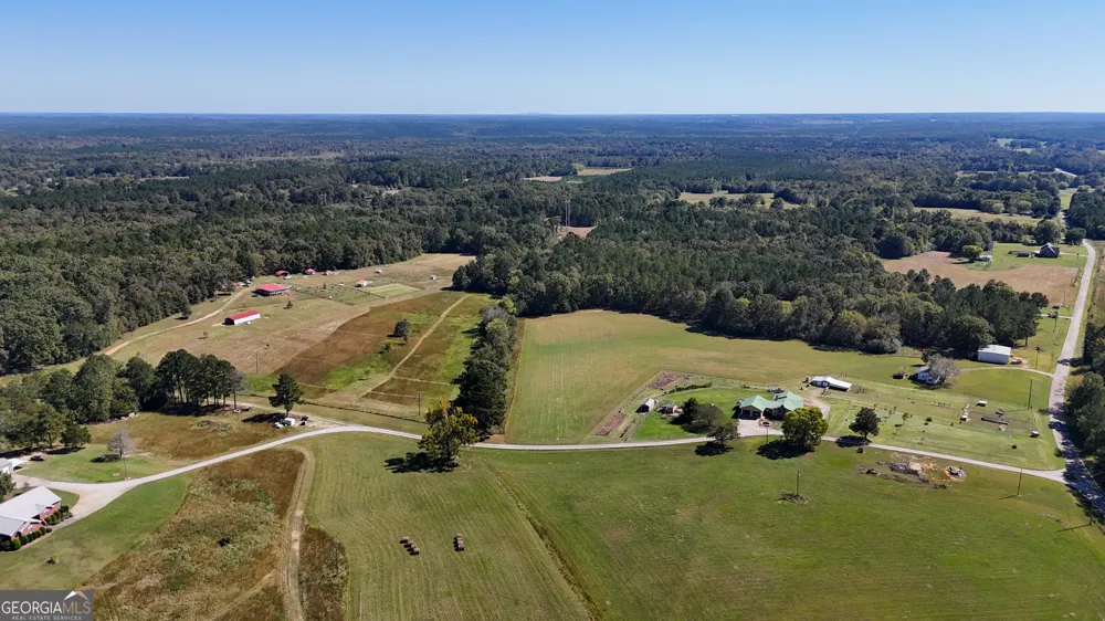 2724 Bells Ferry RD Elberton, GA 30635