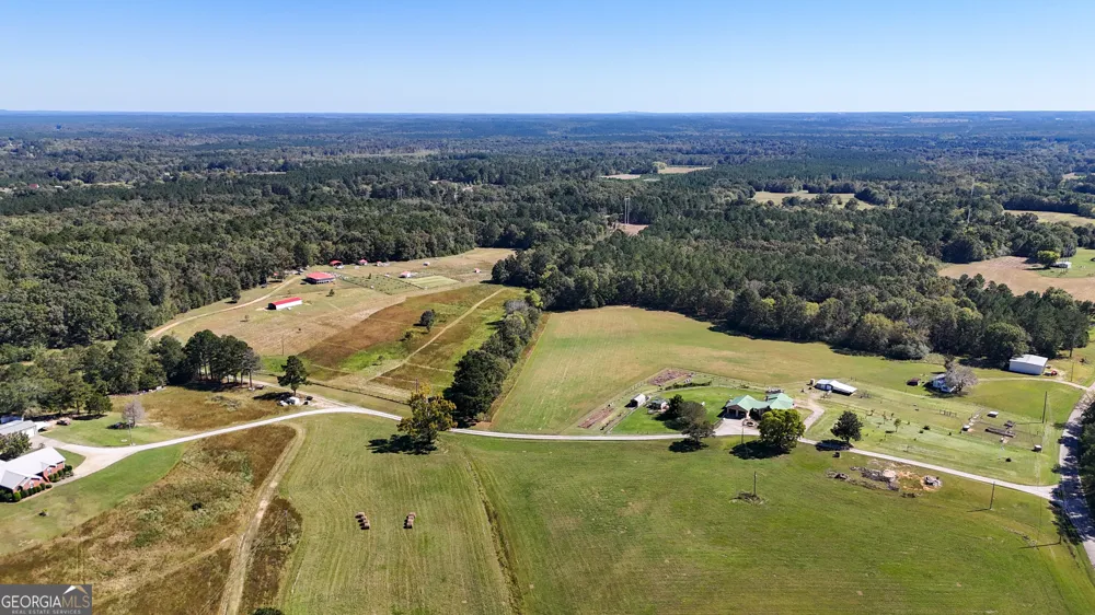 2724 Bells Ferry RD Elberton, GA 30635