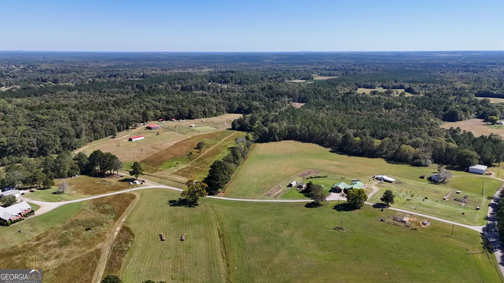 2724 Bells Ferry RD Elberton, GA 30635