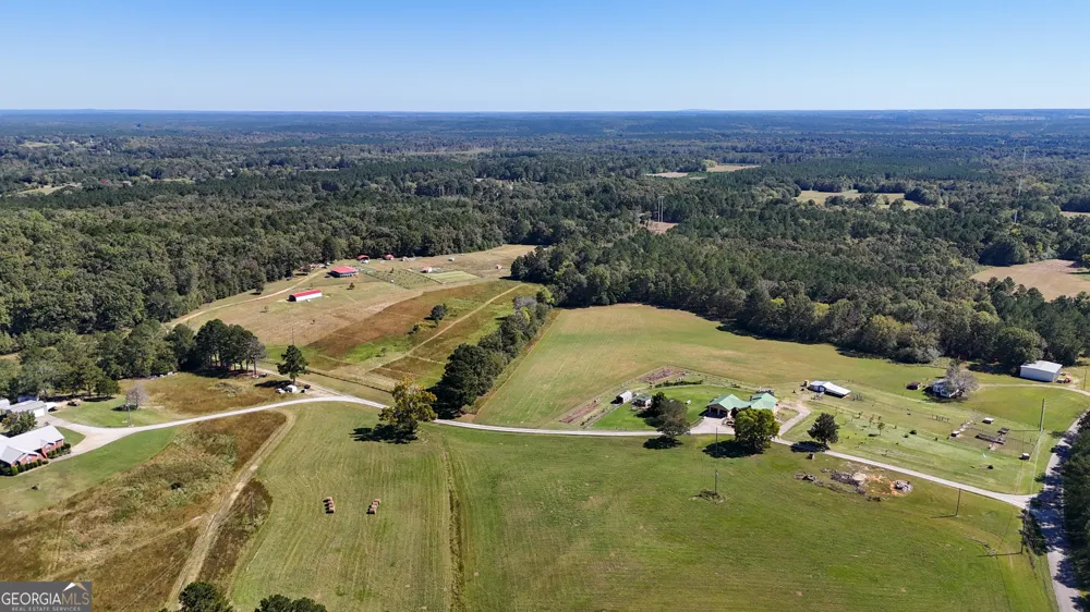 2724 Bells Ferry RD Elberton, GA 30635