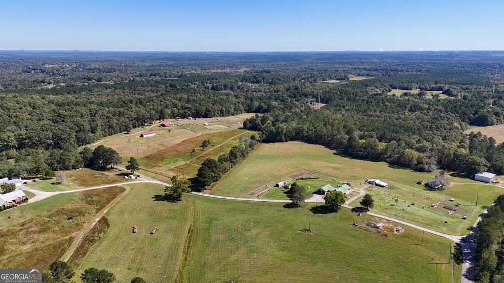 2724 Bells Ferry RD Elberton, GA 30635