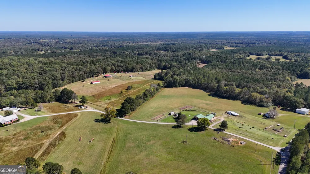 2724 Bells Ferry RD Elberton, GA 30635