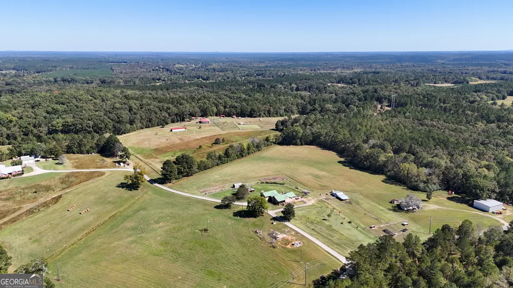 2724 Bells Ferry RD Elberton, GA 30635