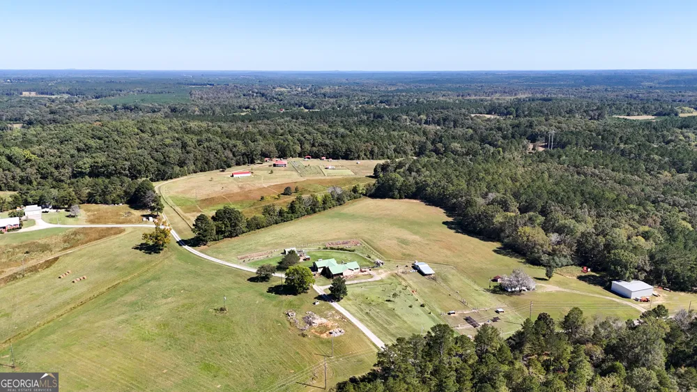 2724 Bells Ferry RD Elberton, GA 30635