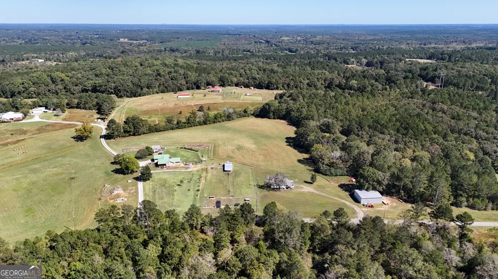 2724 Bells Ferry RD Elberton, GA 30635