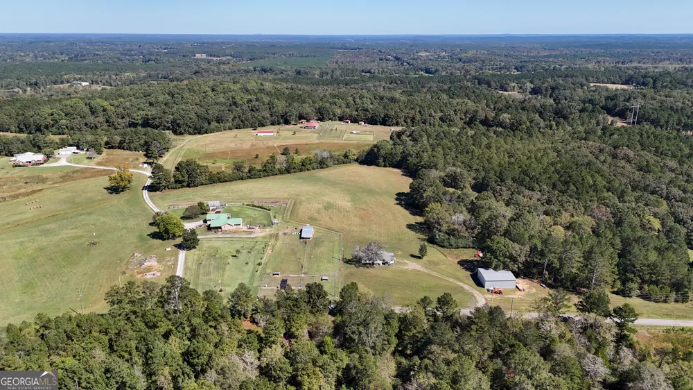 2724 Bells Ferry RD Elberton, GA 30635