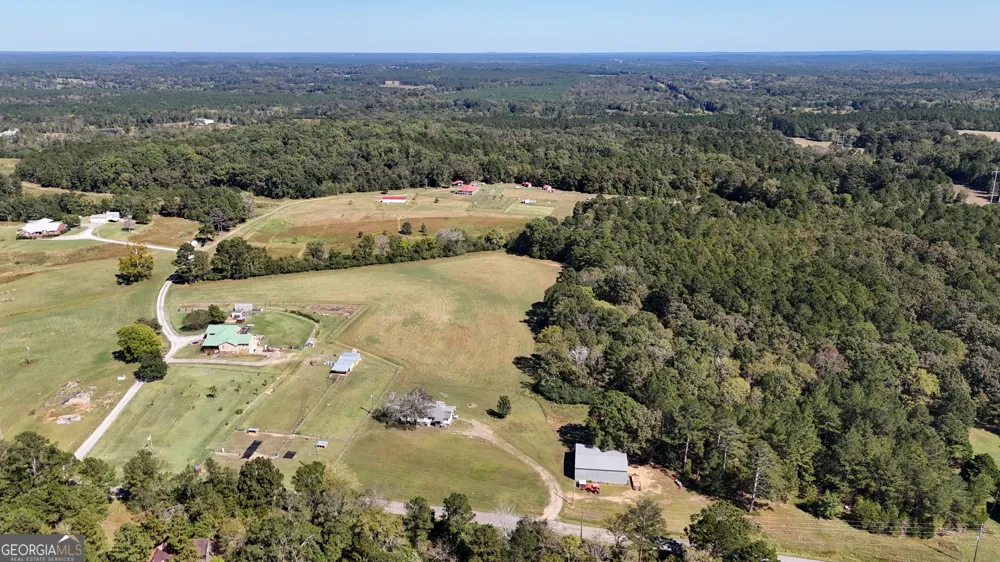 2724 Bells Ferry RD Elberton, GA 30635