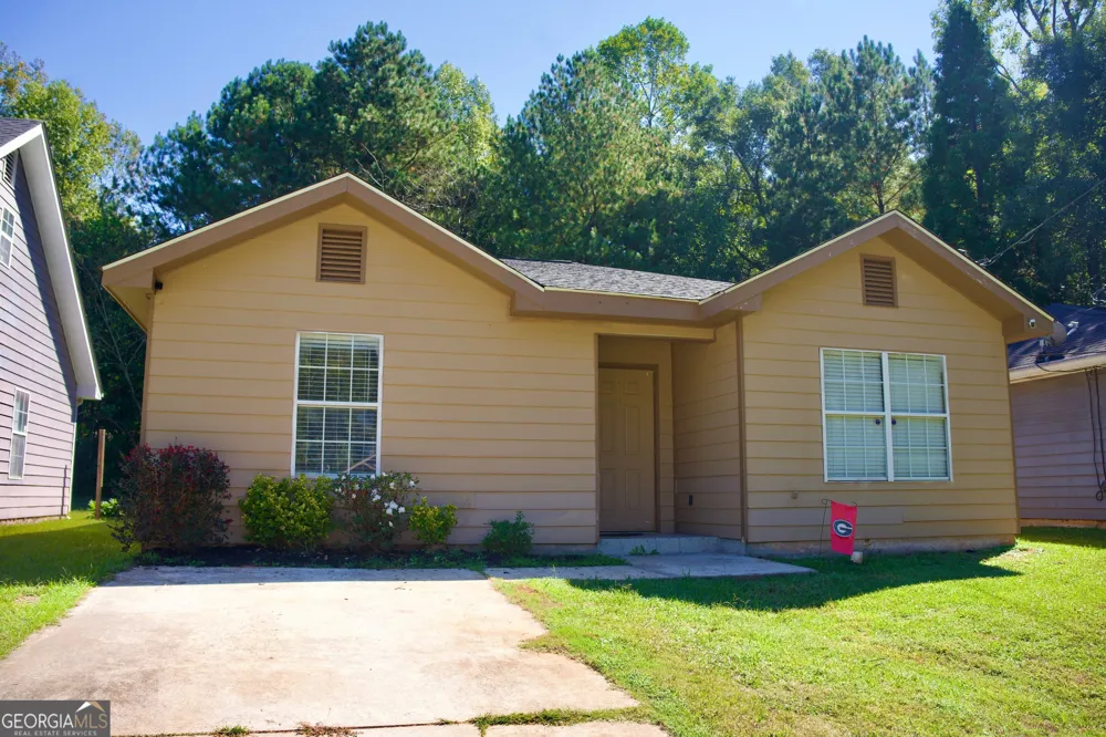203 Pine ST Zebulon, GA 30295