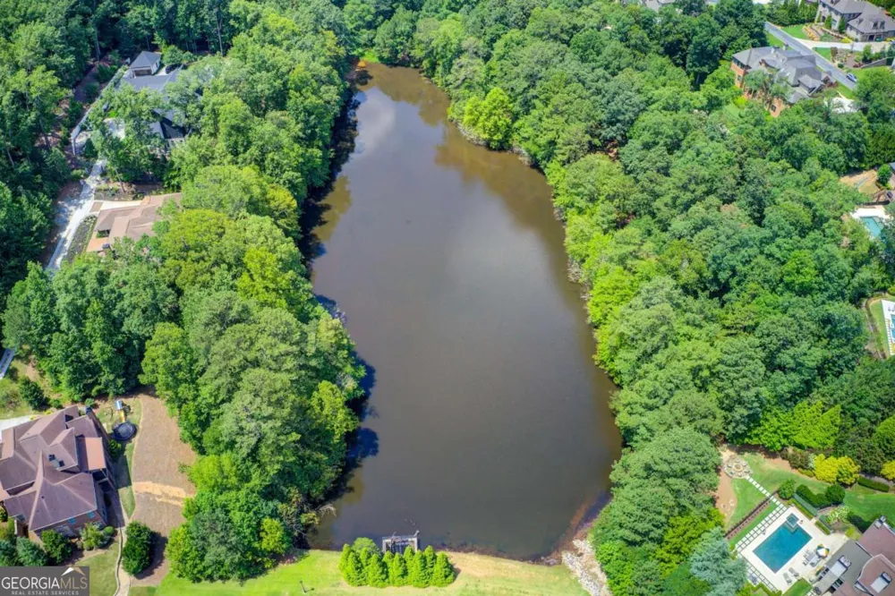 3869 Teesdale CT Sandy Springs, GA 30350