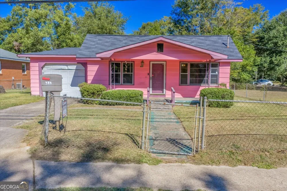 805 E Church ST Fort Valley, GA 31030