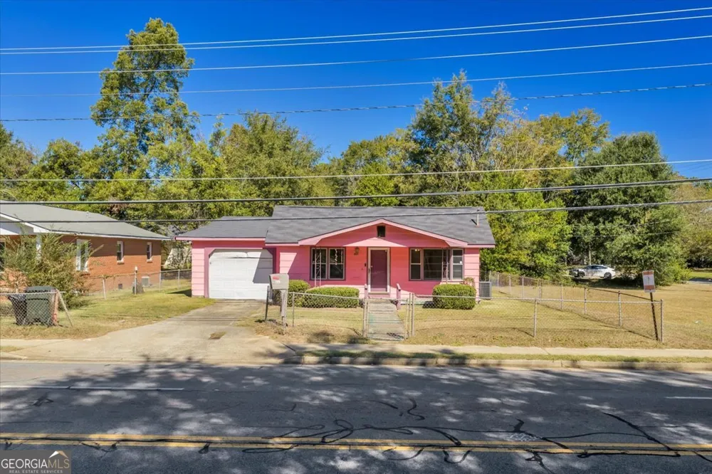 805 E Church ST Fort Valley, GA 31030