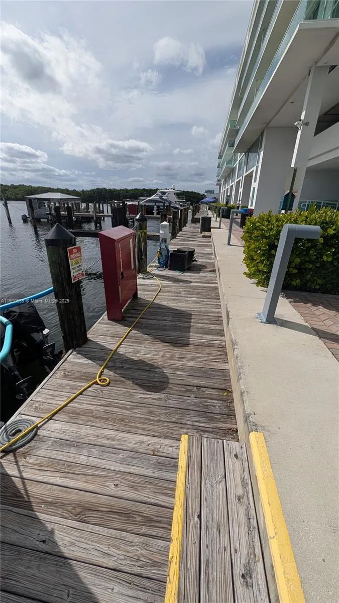 400 Sunny Isles Blvd Sunny Isles Beach, FL 33160