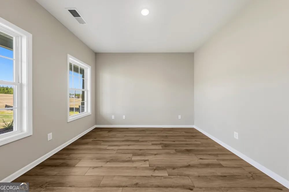 98 Hawkeye TRL Fortson, GA 31808
