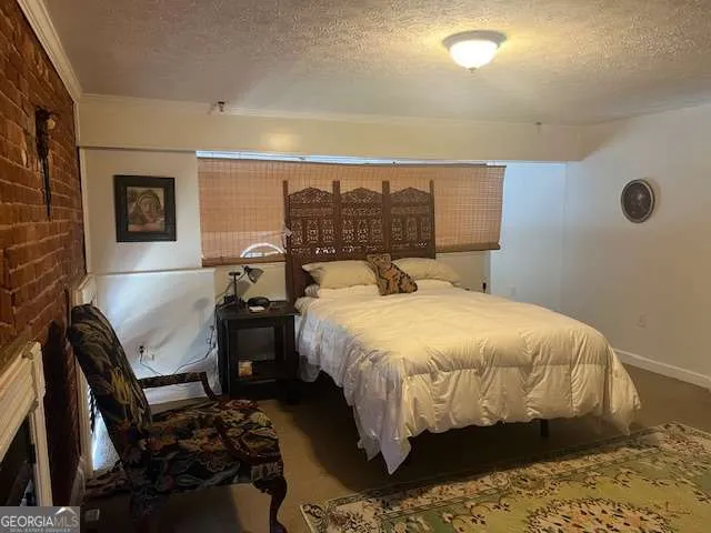 102 N HILL ST Griffin, GA 30223