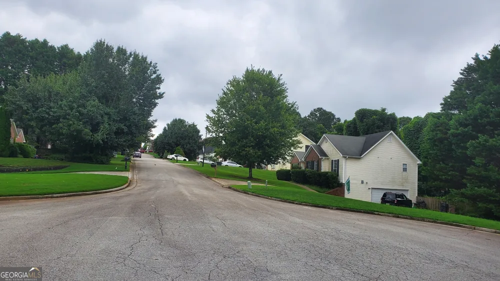 5536 Rolling Mist CT Flowery Branch, GA 30542