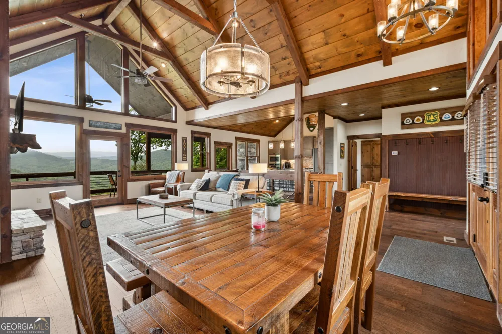 370 High Ridge RD Epworth, GA 30541