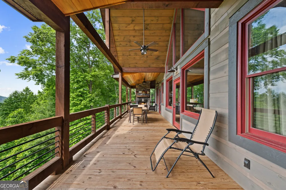 370 High Ridge RD Epworth, GA 30541