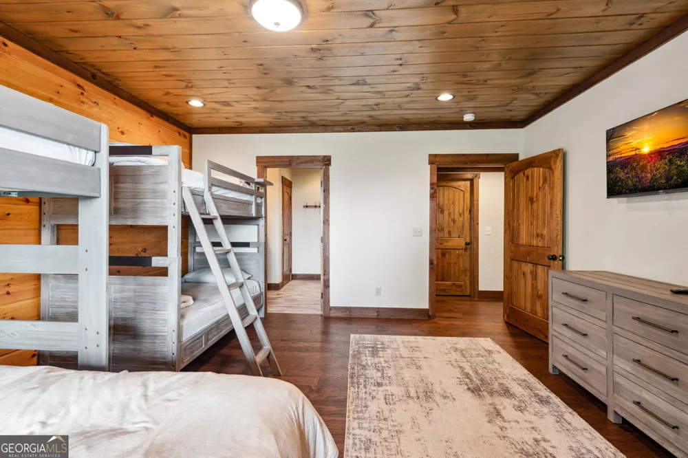 370 High Ridge RD Epworth, GA 30541