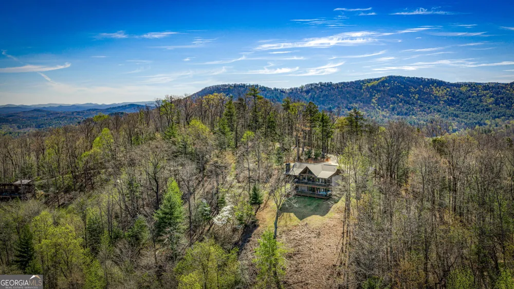 370 High Ridge RD Epworth, GA 30541