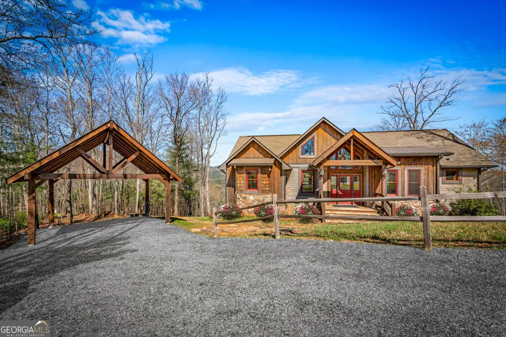 370 High Ridge RD Epworth, GA 30541