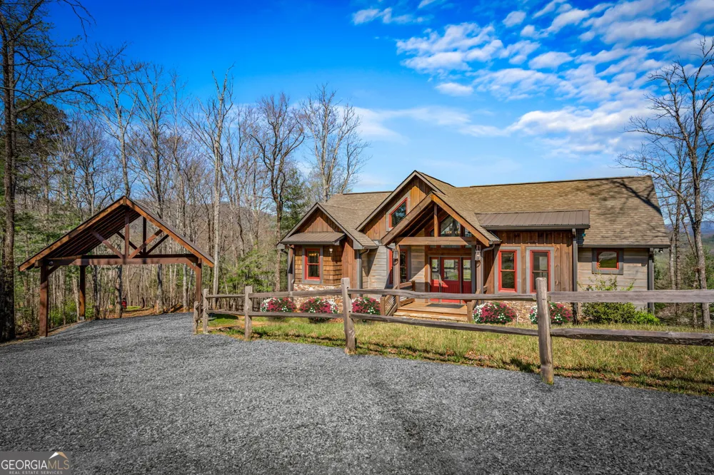 370 High Ridge RD Epworth, GA 30541