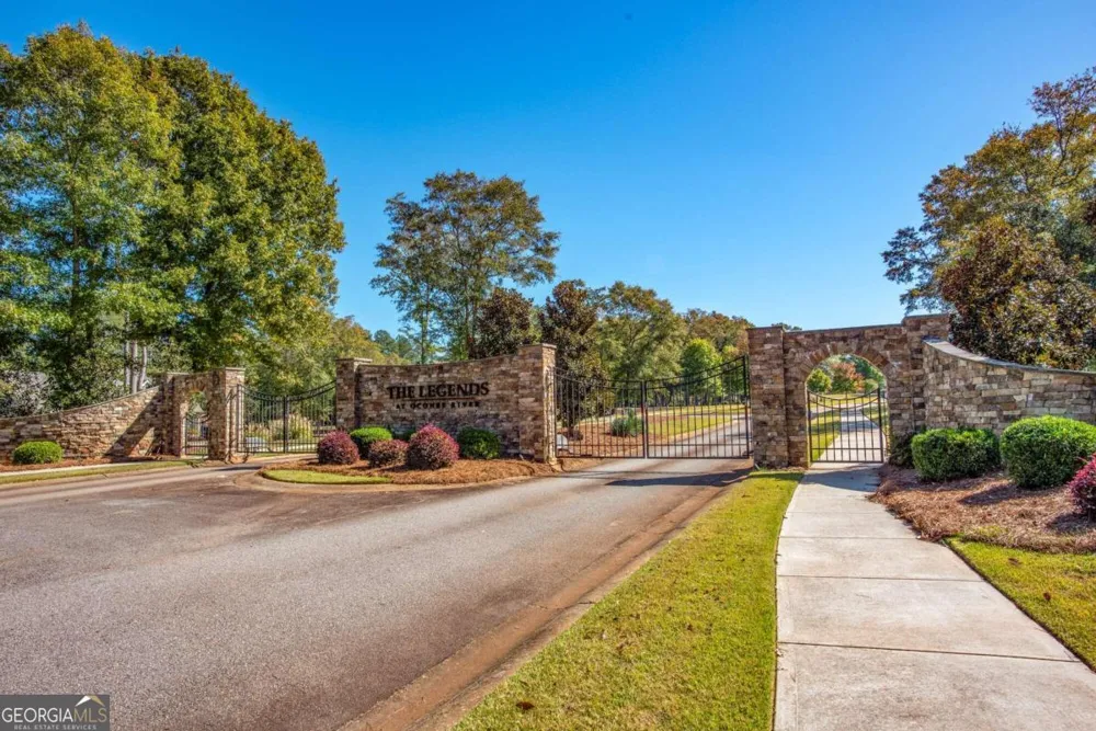 1682 River Bank LN Watkinsville, GA 30677