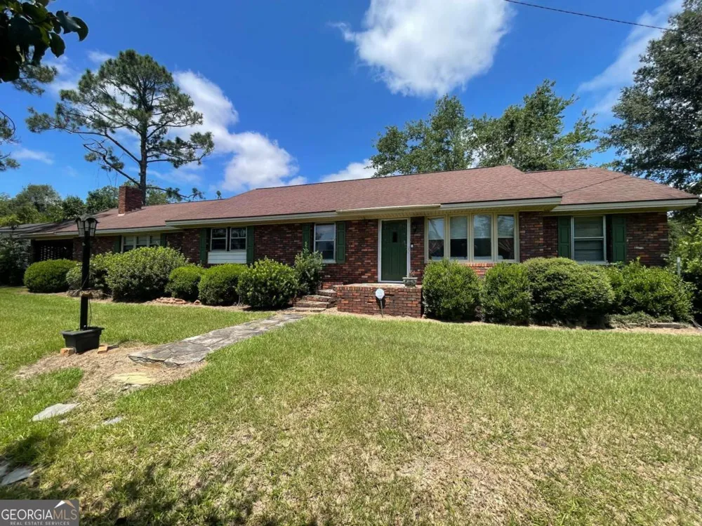 57 E Dogwood DR Jacksonville, GA 31544