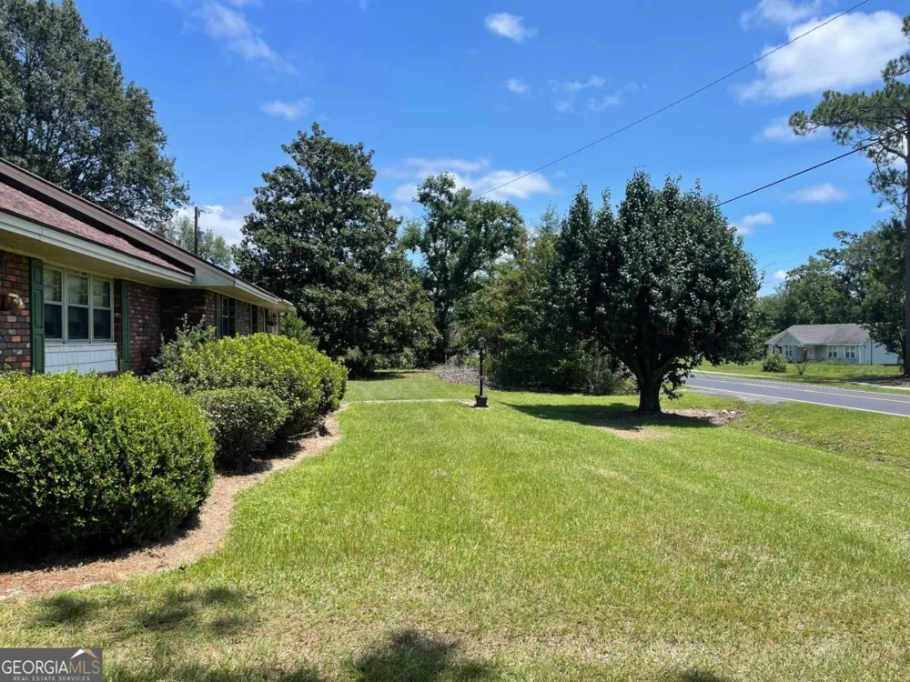 57 E Dogwood DR Jacksonville, GA 31544