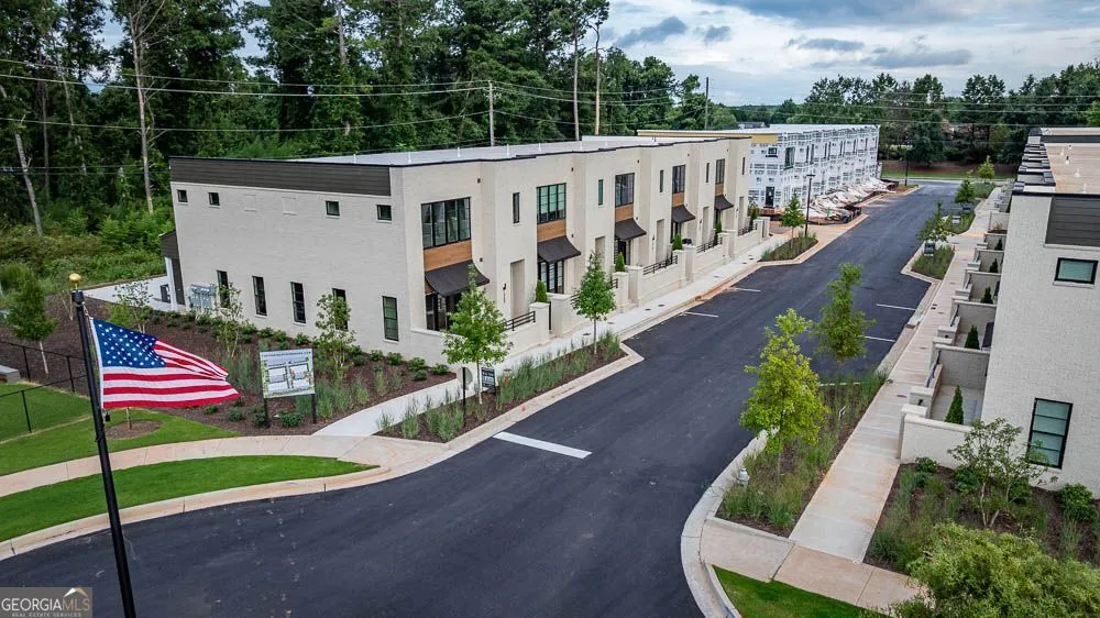 1195 Watson Lane #E5