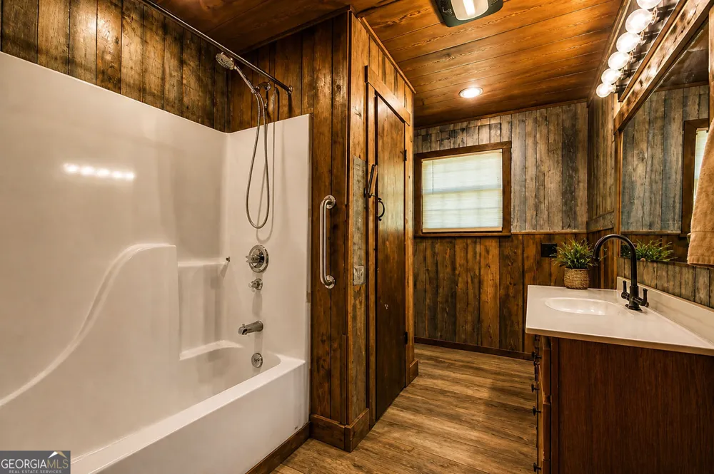 711 ARP RD Mineral Bluff, GA 30559